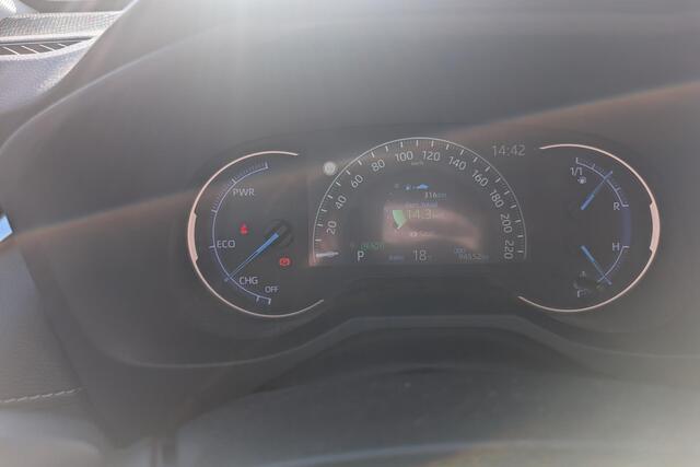 Toyota RAV4 2.5 Hybrid AWD Active |El. achterklep|Apple Carplay/Android auto|LMV|1650 kg Trekgewicht