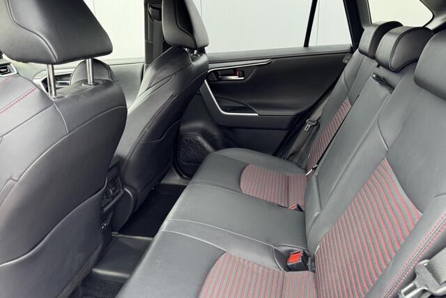 Toyota RAV4 2.5 Plug-in Hybrid AWD Style Navigatie, Stoelverwarming, Achteruitrijcamera, Elek. bestuurdersstoel, LED, Privacy glass, Smart Key