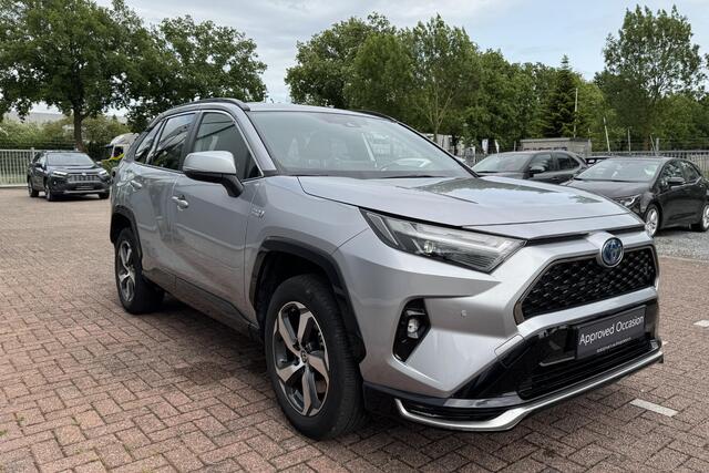 Toyota RAV4 2.5 Plug-in Hybrid AWD Style Navigatie, Stoelverwarming, Achteruitrijcamera, Elek. bestuurdersstoel, LED, Privacy glass, Smart Key