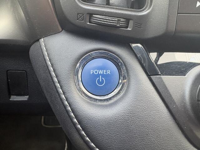 Toyota RAV4 2.5 Hybrid Style | Stoelverwarming | Trekhaak | NAVI |