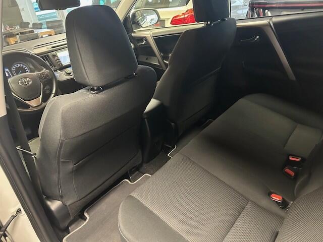 Toyota RAV4 2.5 Hybrid Dynamic NAVI/PDC/CARPLAY/LMV/