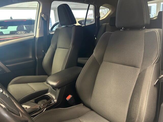 Toyota RAV4 2.5 Hybrid Dynamic NAVI/PDC/CARPLAY/LMV/