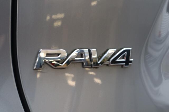 Toyota RAV4 2.5 Phev Bi-Tone+ Pano | Stoelkoeling | Trekhaak | AllSeasons