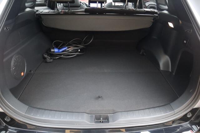 Toyota RAV4 2.5 Phev Bi-Tone+ Pano | Stoelkoeling | Trekhaak | AllSeasons