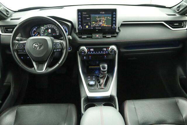 Toyota RAV4 2.5 Plug-in Hybrid AWD Bi-Tone Plus | Adaptive Cruise Control | 360 graden camera | Panoramadak | Lederen bekleding |
