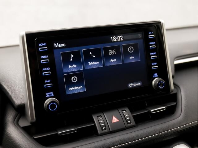 Toyota RAV4 2.5 Hybrid AWD Executive 222Pk Automaat (VIRTUAL COCKPIT, APPLE CARPLAY, MEMORY SEATS, LEDER, STOELVERWARMING/KOELING, JBL AUDIO, 360 CAMERA, ADAPTIVE CRUISE, TREKHAAK, ELEK ACHTERKLEP, NIEUWSTAAT)