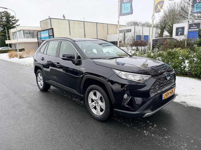 Toyota RAV4 2.5 Hybrid 218PK AutomaatoLEDoCarplay