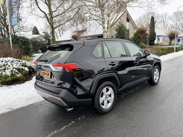 Toyota RAV4 2.5 Hybrid 218PK AutomaatoLEDoCarplay