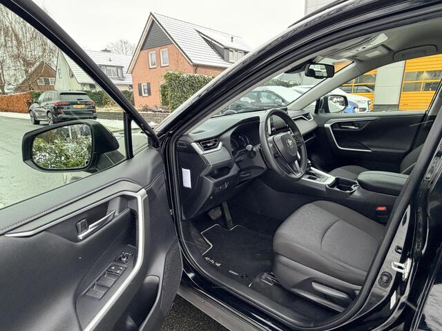 Toyota RAV4 2.5 Hybrid 218PK AutomaatoLEDoCarplay