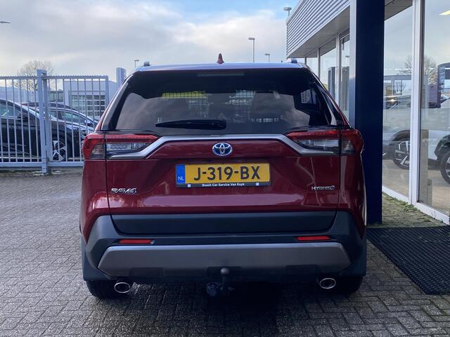Toyota RAV4 2.5 Hybrid AWD Executive / Automaat / NL-Auto / Vol-Leder / JBL-Audio / Elektr.-Stoelen met Geheugen / Adaptieve Cruise-Control / Climate-Control / Stoelverwarming / Trekhaak / Dodehoek-Detectie / Draadloze-Telefoonlader / Apple-Carplay & Android-Auto / L