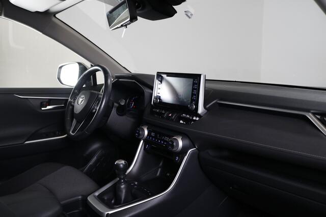 Toyota RAV4 2.0 VVT-iE Dynamic Innovation Pack 2000 kilo trekgewicht | Alarm