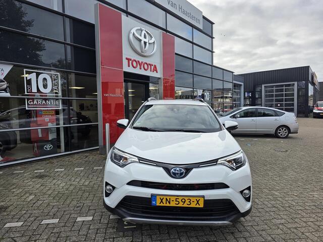 Toyota RAV4 2.5 VVT-i Hybrid Executive Bearlock