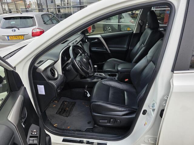 Toyota RAV4 2.5 VVT-i Hybrid Executive Bearlock