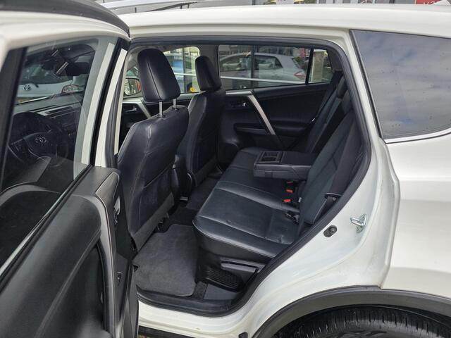 Toyota RAV4 2.5 VVT-i Hybrid Executive Bearlock