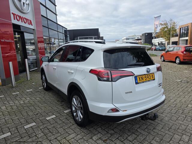 Toyota RAV4 2.5 VVT-i Hybrid Executive Bearlock