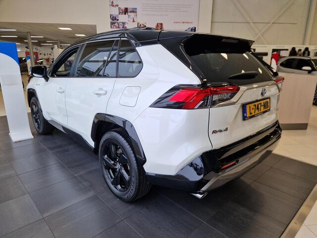 Toyota RAV4 2.5 Hybrid Bi-Tone
