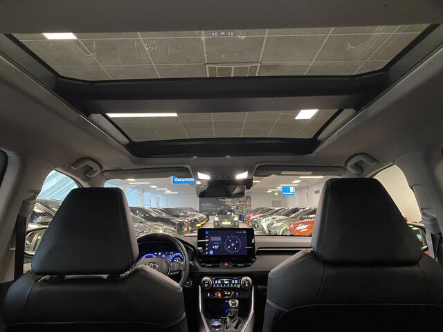 Toyota RAV4 2.5 Hybrid AWD Executive Edition | Pano dak | Trekhaak