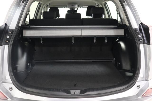 Toyota RAV4 2.5 Hybrid AWD Energy, Trekhaak, Elek Achterklep, Parkeersensoren voor en achter, Camera, Dealer Onderhouden!