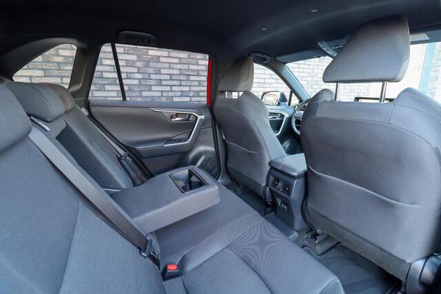 Toyota RAV4 2.5 Plug-in Hybrid AWD Style | PHEV | Trekhaak | Adaptieve cruise | Rijklaarprijs - incl.garantie