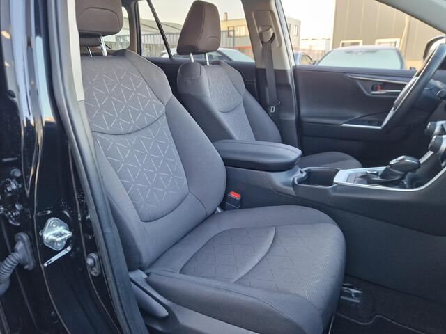 Toyota RAV4 2.5 Hybrid AWD Dynamic 1650 kg trekgewicht