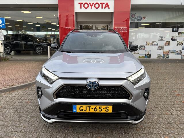 Toyota RAV4 2.5 Plug-in Hybrid Bi-Tone | HUD | 360 Camera | Trekhaak |