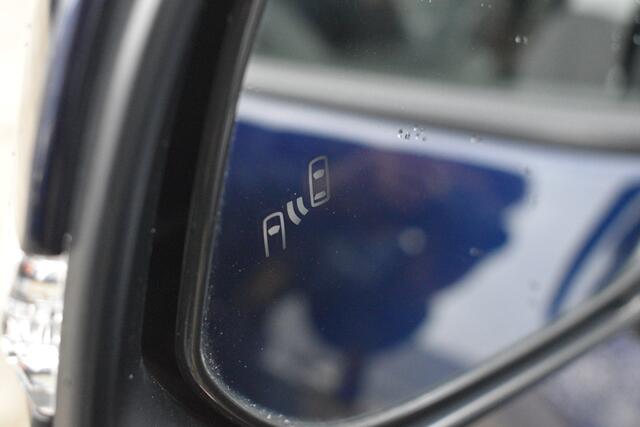 Toyota RAV4 2.5 Hybrid AWD Executive Limited Automaat 222pk | Panorama-dak | 360 Camera | Stuur en stoel verwarming | BSM |