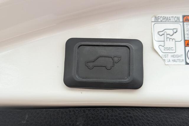 Toyota RAV4 2.5 Hybrid Executive LMV|Lederen bekleding|El.achterklep|El vestelbare stoel met memory