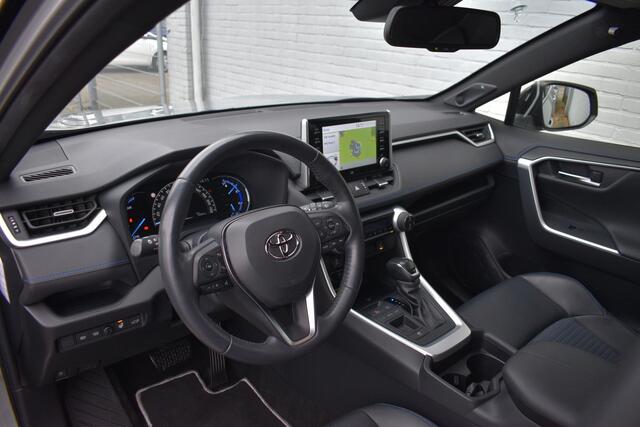 Toyota RAV4 2.5 Hybrid Bi-Tone Limited Automaat 218pk | Trekhaak | Stoel & Stuurverwarming | PDC | Achteruitrijcamera |