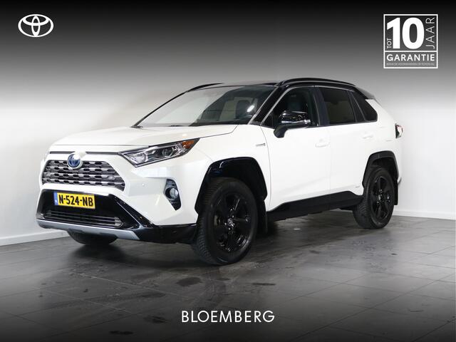Toyota RAV4 2.5 Hybrid AWD Bi-Tone | Schuif - / kanteldak | Alarm klasse 3 | Trekgewicht 680 kg door Amerikaanse uitvoering |