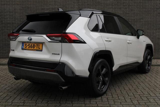 Toyota RAV4 2.5 Hybrid Bi-Tone JBL AUDIO, Automaat, Elektr. Achterklep, Stoelverw., Dodehoek detectie, Keyless Entry/Start, Navigatie, Achteruitrijcamera, Cruise/Climate Control
