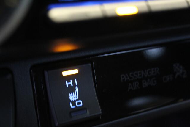 Toyota RAV4 2.5 Hybrid AWD Bi-Tone | Rijklaar | 360 Camera | Navi | Trekhaak | Stoel/Stuurverw. | Elek. Achterklep | Blind Spot