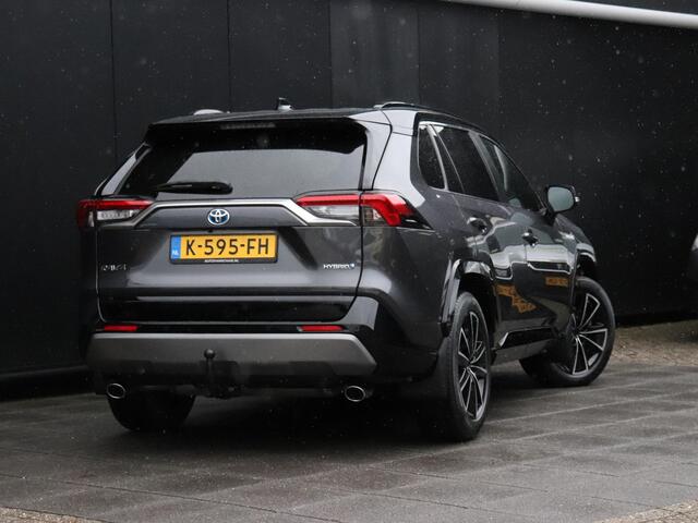 Toyota RAV4 2.5 Hybrid Bi-Tone | LEDER | PANO-DAK | TREKHAAK | CAMERA | JBL AUDIO | STOELVERW. | CRUISE | NAVI |