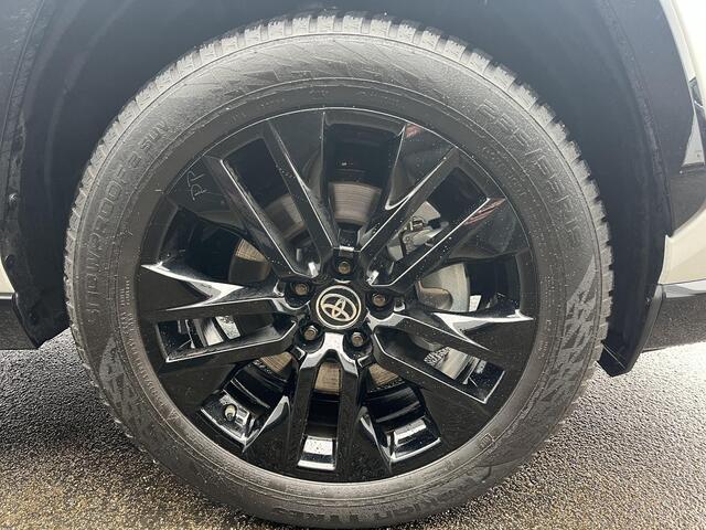 Toyota RAV4 Bi-tone Navigatie, Stuurwiel- & Stoelverwarming, LED, PDC, LMV, Elek. bestuurdersstoel, Leder/alcantara