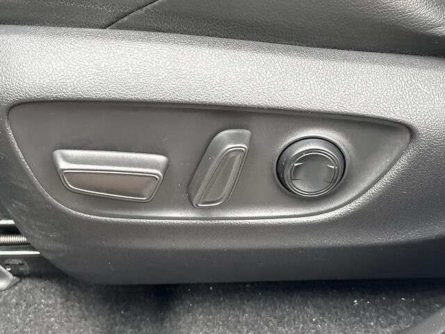 Toyota RAV4 2.5 Plug-in Hybrid AWD Executive **STOEL VENTILATIE/ DODEHOEK DETECTIE/ TREKHAAK**