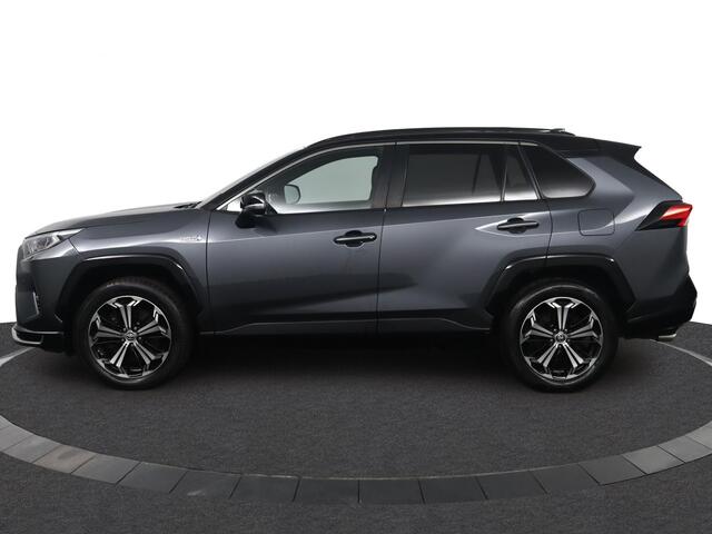 Toyota RAV4 2.5 Plug-in Hybrid AWD Bi-Tone Plus | 1500KG Trekgewicht | Luxe uitvoering | 360 camera |