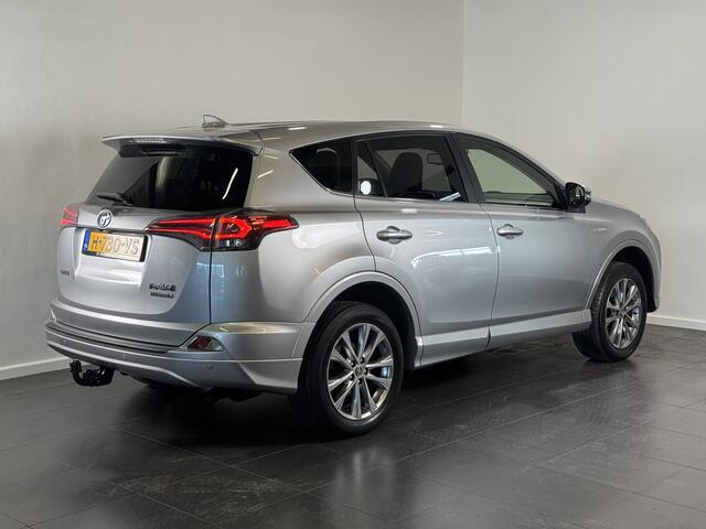Toyota RAV4 2.5 Hybrid AWD Style | Lederen bekleding | Trekhaak | Stoelverwarming | 1650kg trekgewicht |