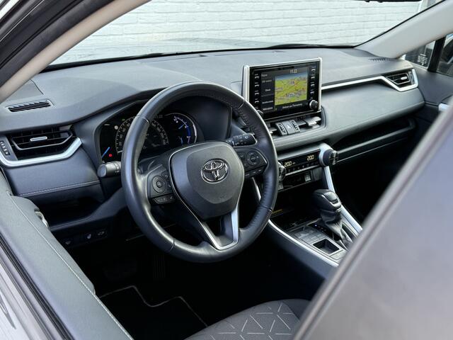 Toyota RAV4 2.5 Hybrid Team D | CarPlay | Navi | Camera | ACC | LED | keyless