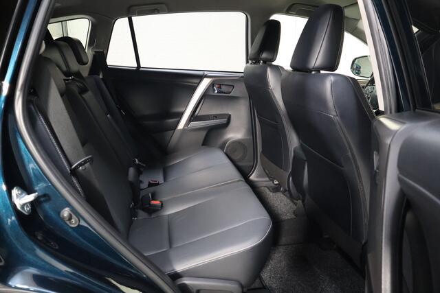 Toyota RAV4 2.0 VVT-i AWD Executive | Keyless | 360Cam | Trekhaak | NL-Auto