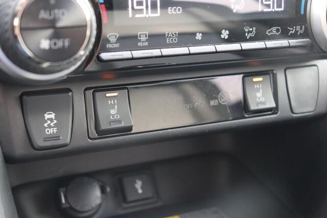 Toyota RAV4 2.5 Hybrid Bi-Tone, 1e Eigenaar, Alarm klasse 3, Stuur & Stoel & Voorruit verwarming, Keyless, Elec. Achterklep!