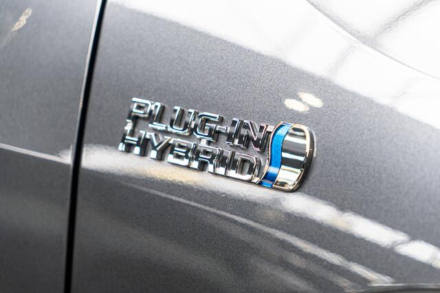 Toyota RAV4 2.5 Hybrid Executive Panodak HUD Leder JBL Navi Camera PDC LM velgen Elektr. achterklep Climate Stoelverwarming LM velgen