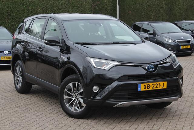 Toyota RAV4 2.5 Hybrid Dynamic / Camera / Navigatie / Cruise Control / 2e Eigenaar / Compleet dealer onderhouden