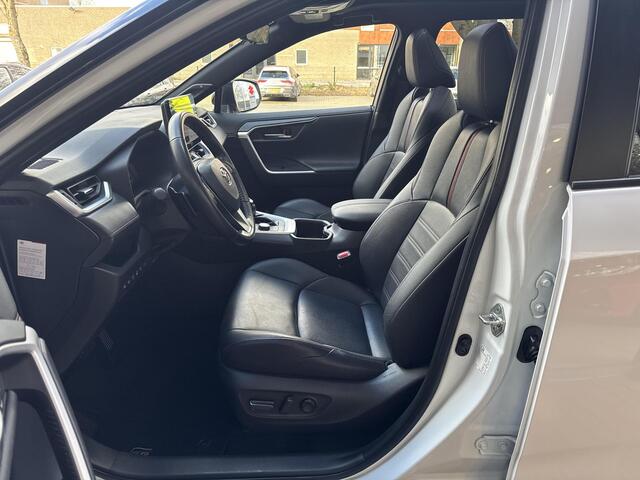 Toyota RAV4 2.5 Plug-in Hybrid AWD Bi-Tone Plus | 06-10141018 Voor meer informatie