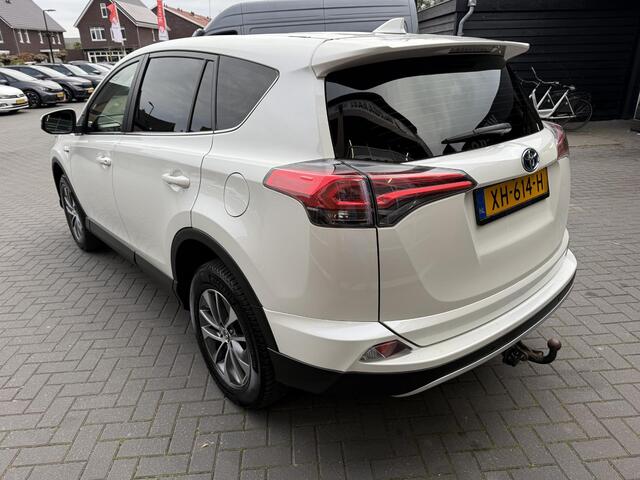 Toyota RAV4 2.5 Hybrid AWD 4x4 Dynamic | 1650kg Trekgewicht geremd | Automaat | Trekhaak | Camera | NL-Auto |