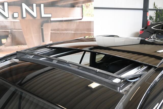 Toyota RAV4 2.5 Hybrid AWD Bi-Tone | Pano | 360° | Trekhaak | Elek. stoel & klep | 100% (Dealer) onderhouden label