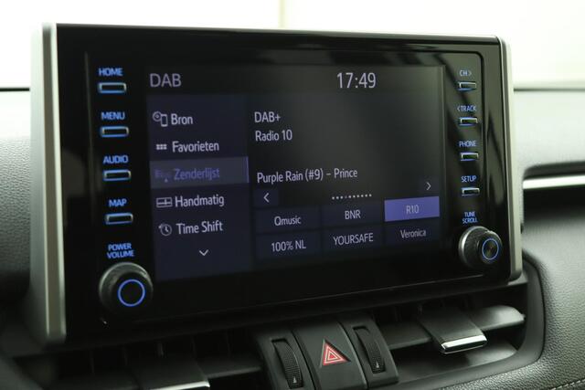 Toyota RAV4 2.5 Hybrid Dynamic | Adaptive Cruise Control | Achteruitrijcamera | Stoelverwarming | Trekhaak | Apple Carplay | Android Auto |