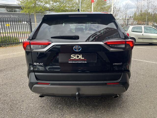 Toyota RAV4 2.5 Hybrid Business Plus // TREKHAAK // ADAPT. CRUISE // ELEK. ACHTERKLEP + STOEL // LEDER // STUUR+STOELVERWARMING // CAMERA //