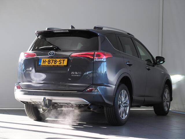 Toyota RAV4 2.5 Hybrid Style | Dodehoekdetectie | 360° Camera | Stoelverwarming | Stuurwiel | Lane Assist | Bluetooth | Elektrische Achterklep | Adaptieve Cruise Control | Navigatie |