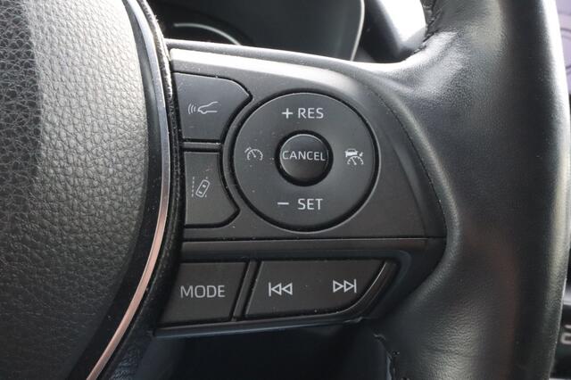 Toyota RAV4 2.5 Hybrid Bi-Tone Trekhaak | Innovation pack | Verwarmd stuur