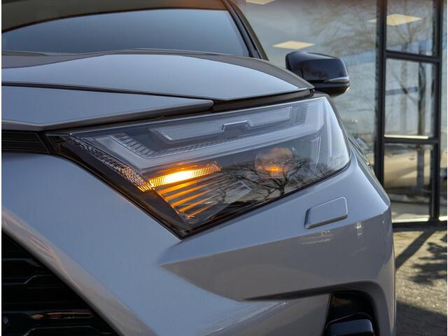 Toyota RAV4 2.5 Hybrid AWD Style | Elek. achterklep | Stoel- stuurverw. | Camera | ACC | PDC V+A | Leer