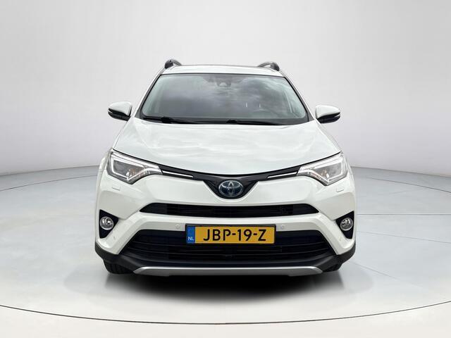 Toyota RAV4 2.5 Hybrid Style **APPLE CARPLAY & ANDROID AUTO/ STUURVERWARMING/ TREKHAAK**